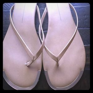 Dolce vita Flip Flops